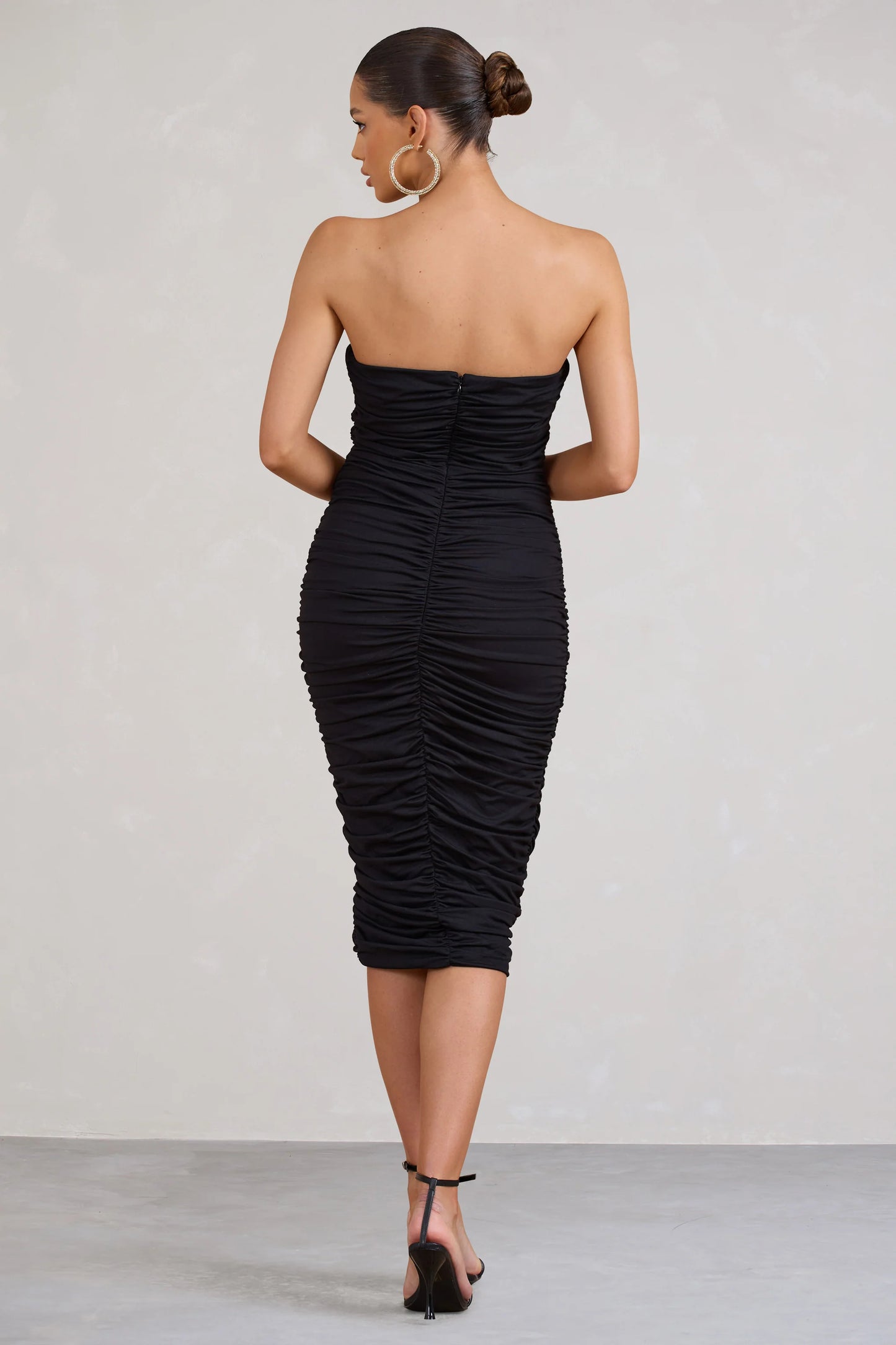 Stately | Black Cut-Out Ruched Bodycon Midi Dress